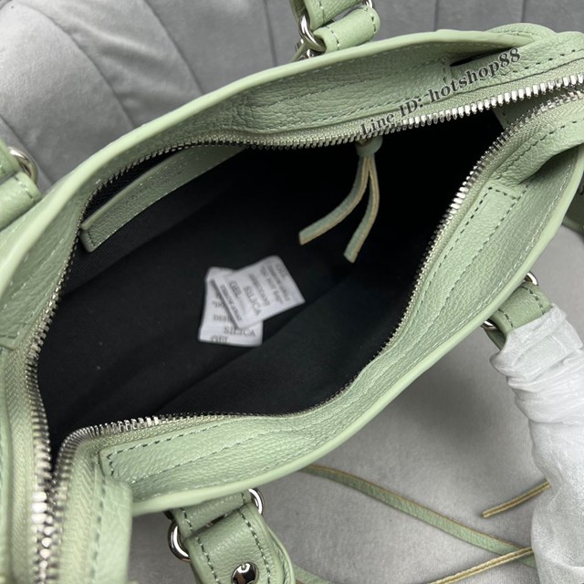 Balenciaga專櫃爆款銀扣馬卡綠意大利進口山羊皮迷你機車包 巴黎世家原單經典手提機車包 fyj1783